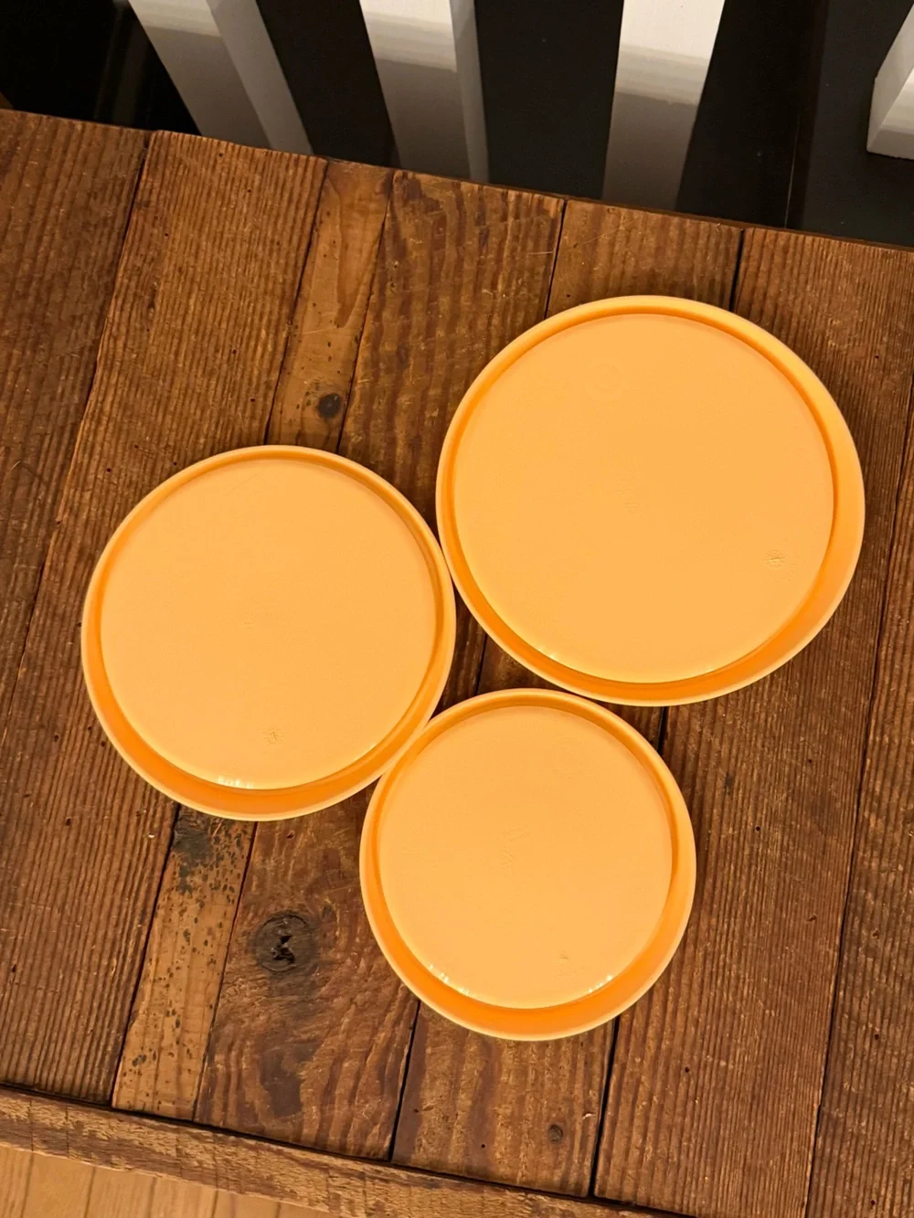 Modern Tupperware Peach Nesting Round Food Containers